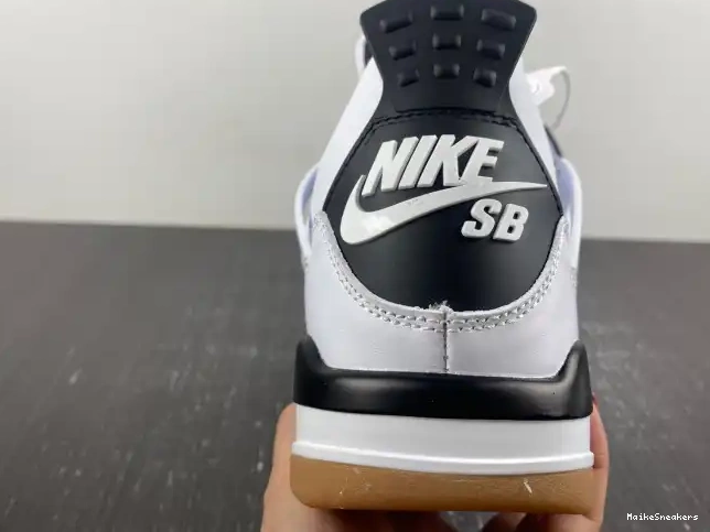 MaikeSneakers 4 DR5415-100 Jordan SB Retro 0527